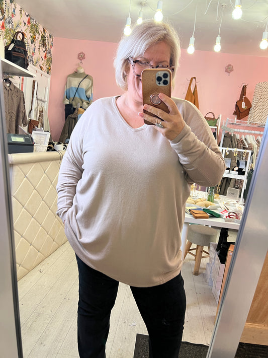 Clara V Neck Jumper Mocha