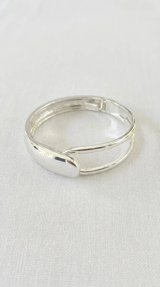 Envy Silver looped hinged bangle