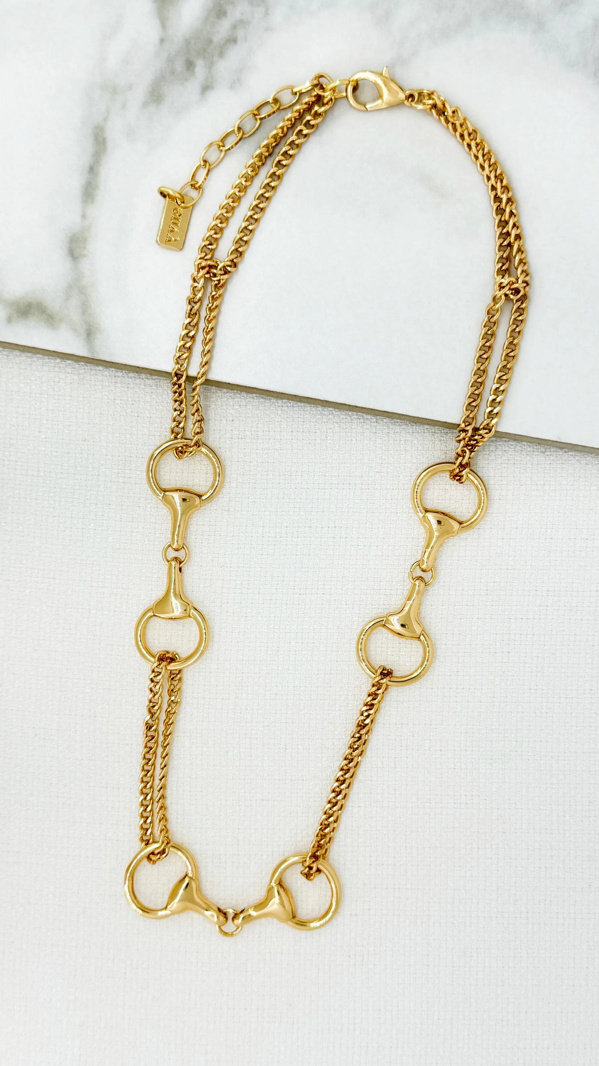 Envy Short Gold chain necklace with soft bit design