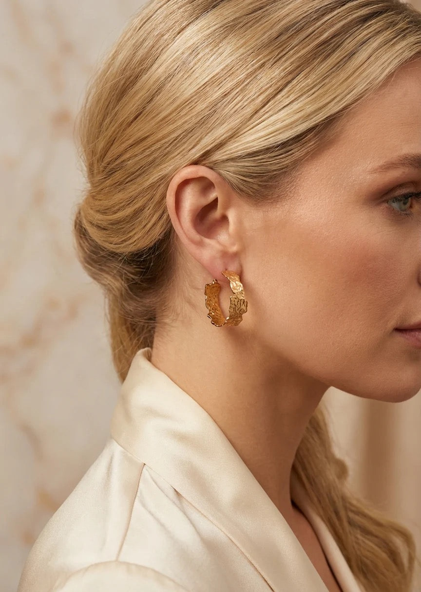 Envy Textured gold hoop earring