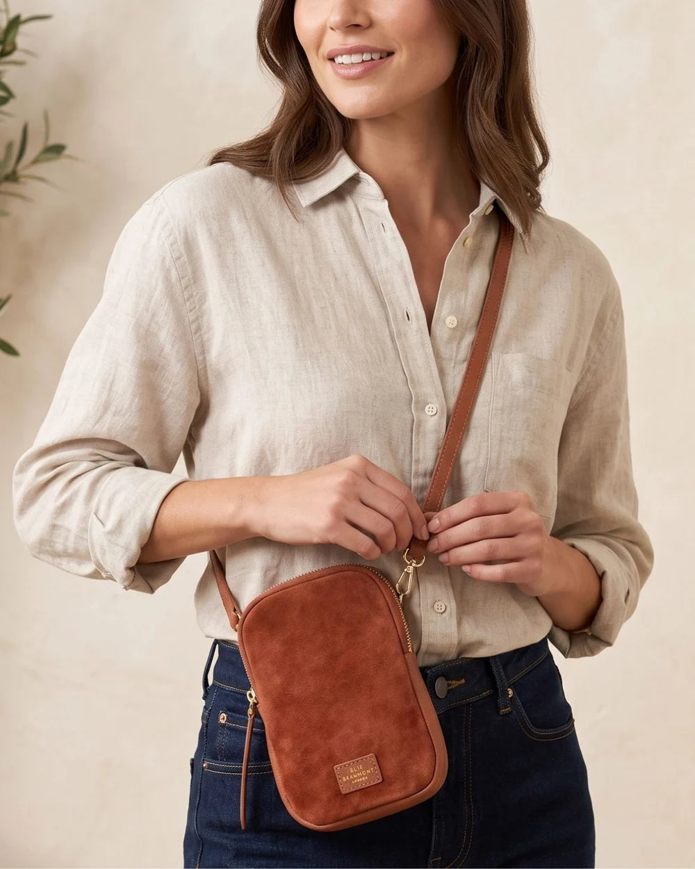 Eli Beaumont Premium  Leather Phone Bag Tan
