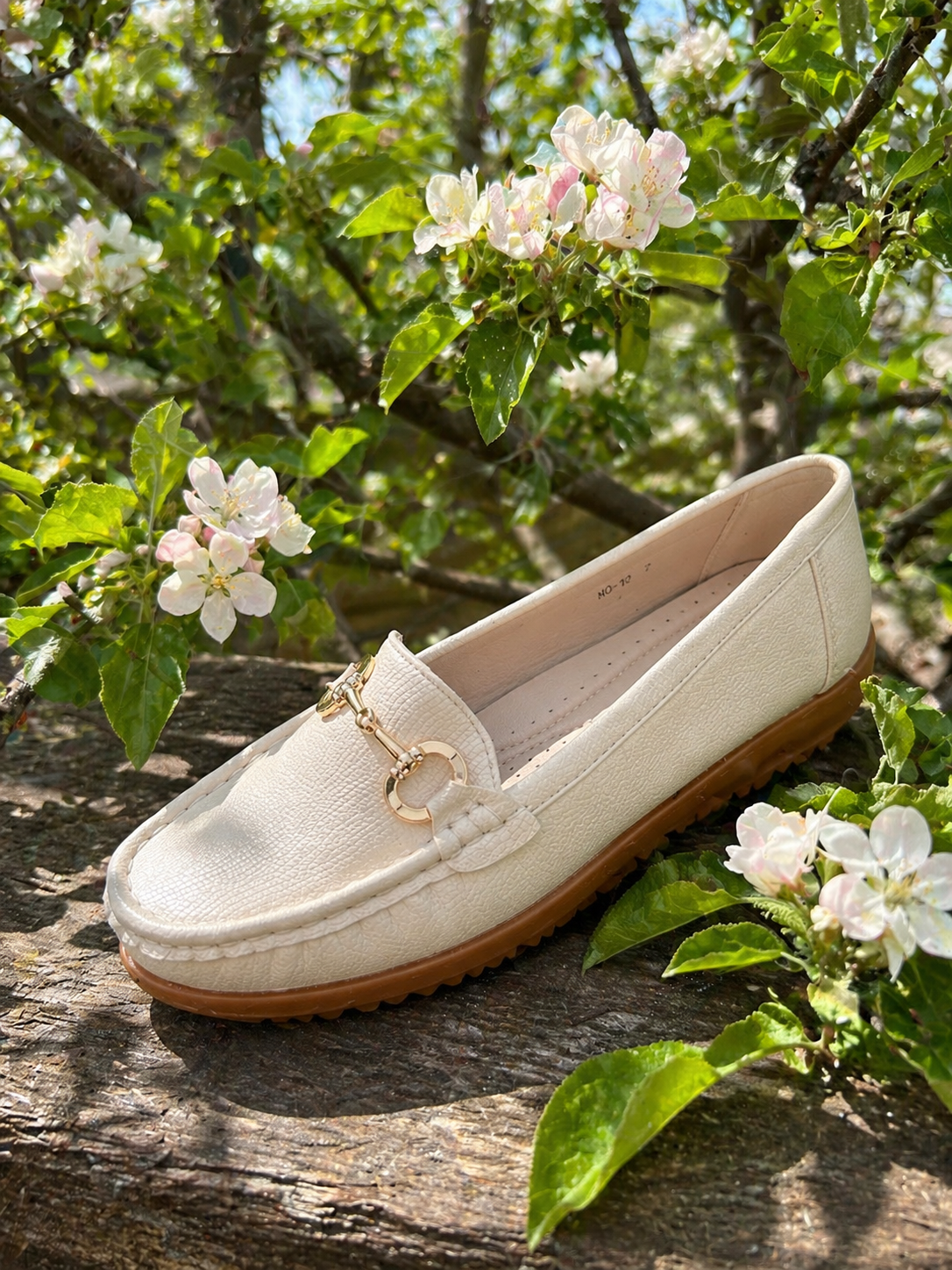Snaffle Loafer Cream