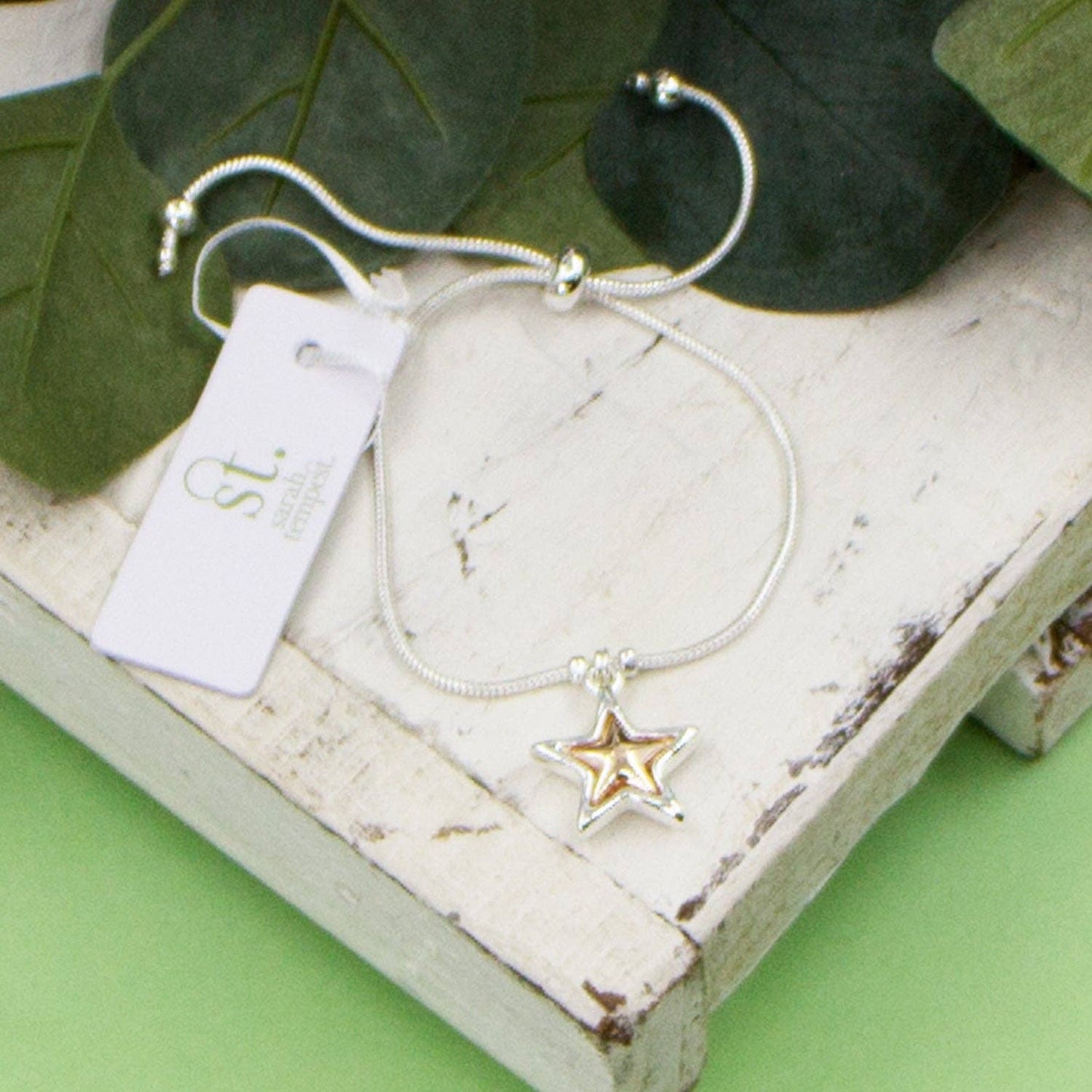 Friendship style snake chain bracelet with little star charm