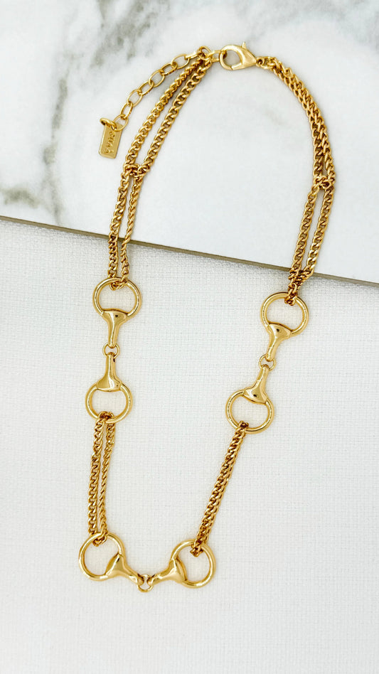 Envy Short Gold chain necklace with soft bit design