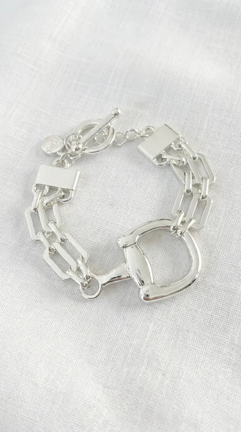 Envy Silver double layered linked chain bracelet with horsebit design