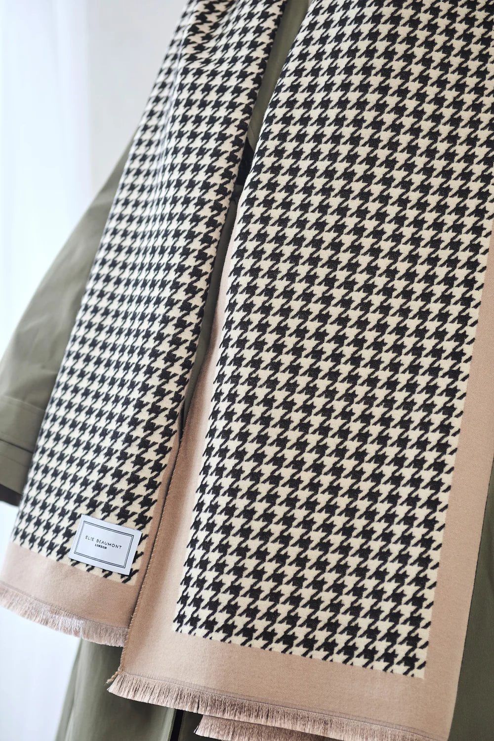 Eli Beaumont Winter Scarf Dogtooth Black