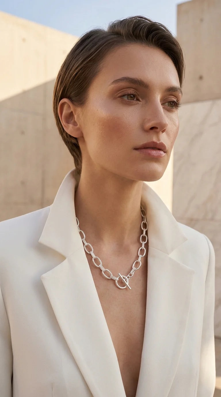 Envy Short silver link T-bar necklace