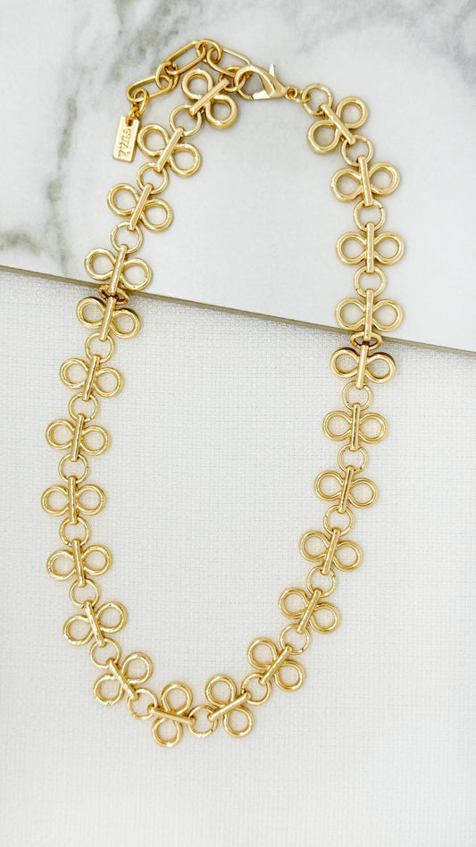 Envy Short gold circle design collar necklace