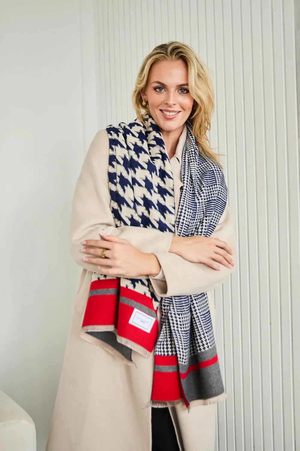 Eli Beaumont Reversible Navy Blue Dog Tooth Scarf