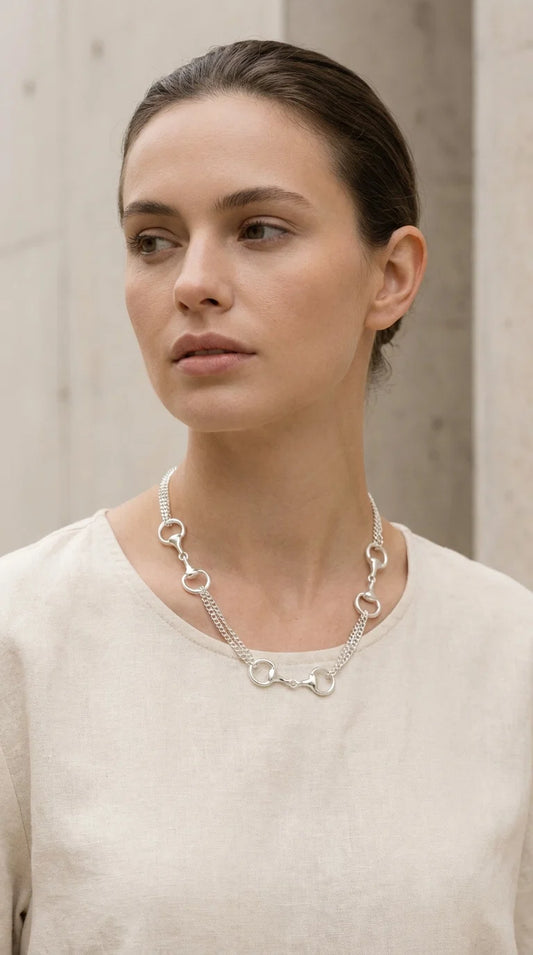 Envy Short silver chain necklace with soft bit design